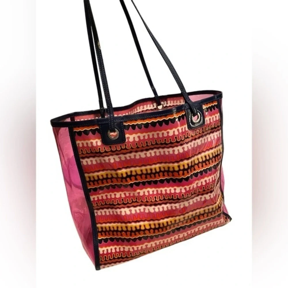 Vera Bradley pink multicolored beach bag tote, navy straps. Clear